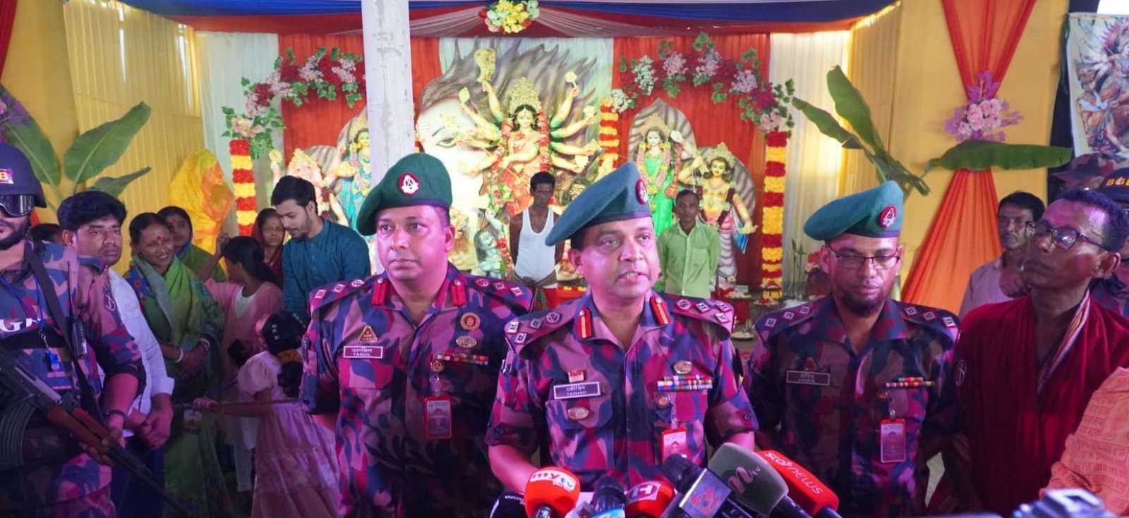 পূজামণ্ডপের নিরাপত্তায় ড্রোন নজরদারি, মাধবপুরসহ তিন জেলায় ৩৪ প্লাটুন বিজিবি মোতায়েন