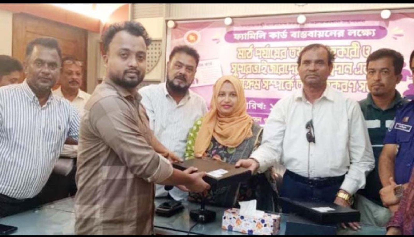কানাইঘাটে ফ্যামিলি কার্ডের তথ্য সংগ্রহ শুরু, অনিয়মে কঠোর ব্যবস্থার হুঁশিয়ারি ইউএনওর