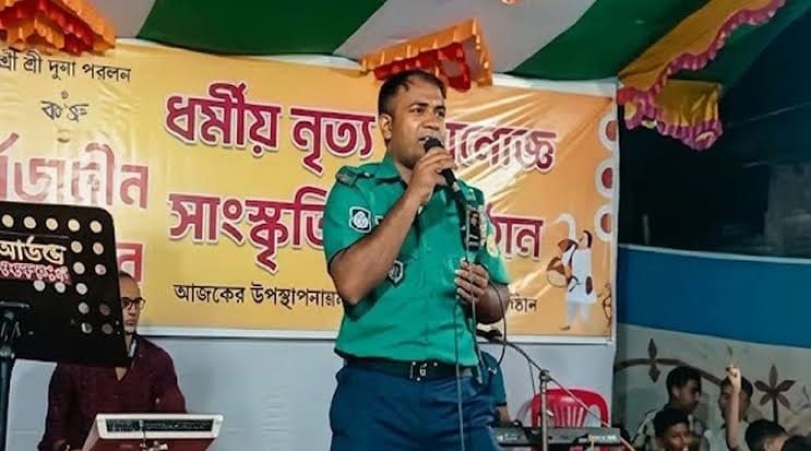 সিলেটে পূজামণ্ডপে পুলিশের পোশাকে গান, ক্লোজড এএসআই উদয়ন ফারুক