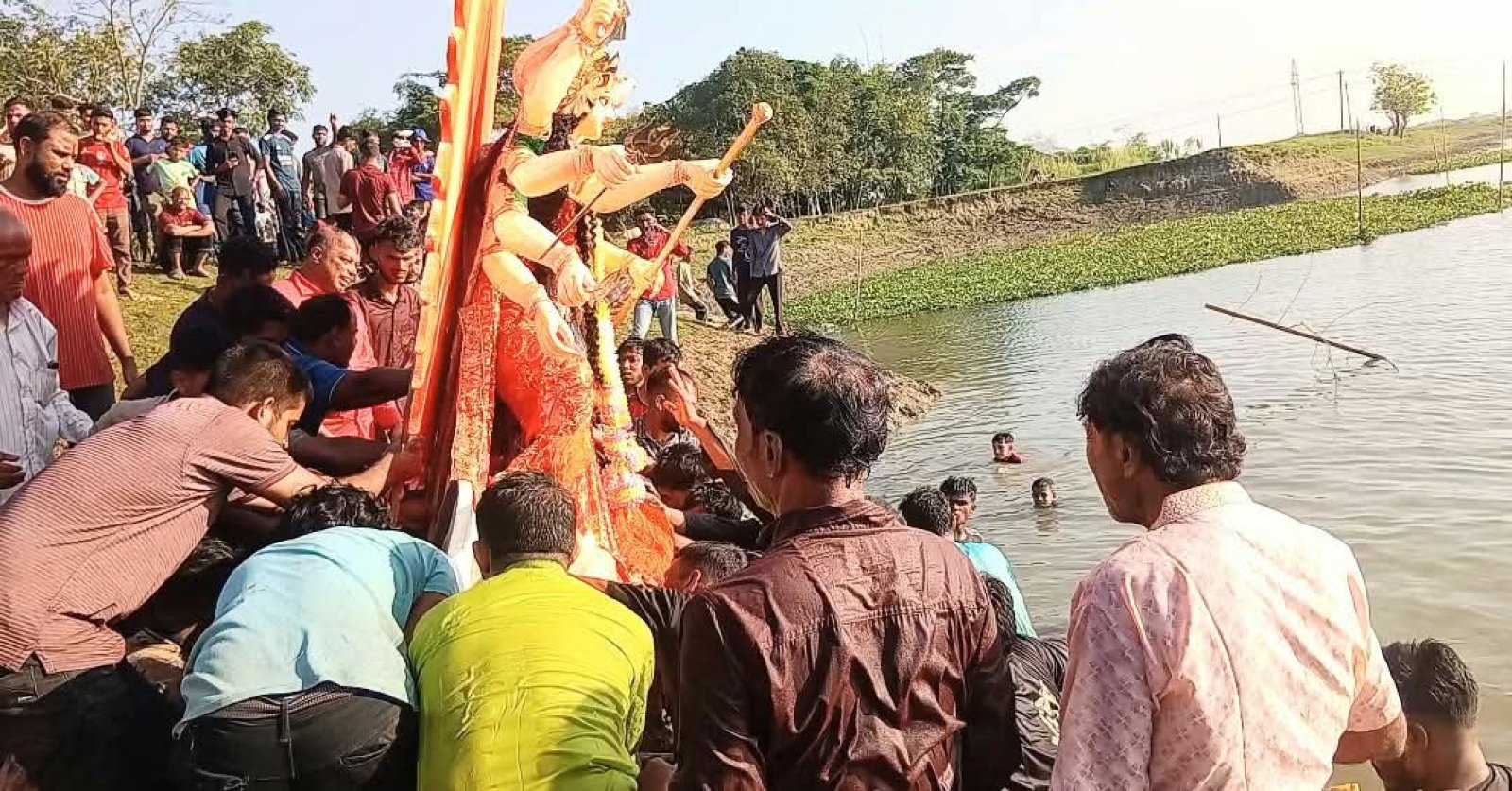 শান্তিগঞ্জে ২০ মণ্ডপে প্রতিমা বিসর্জন, সম্পন্ন শারদীয় দুর্গোৎসব