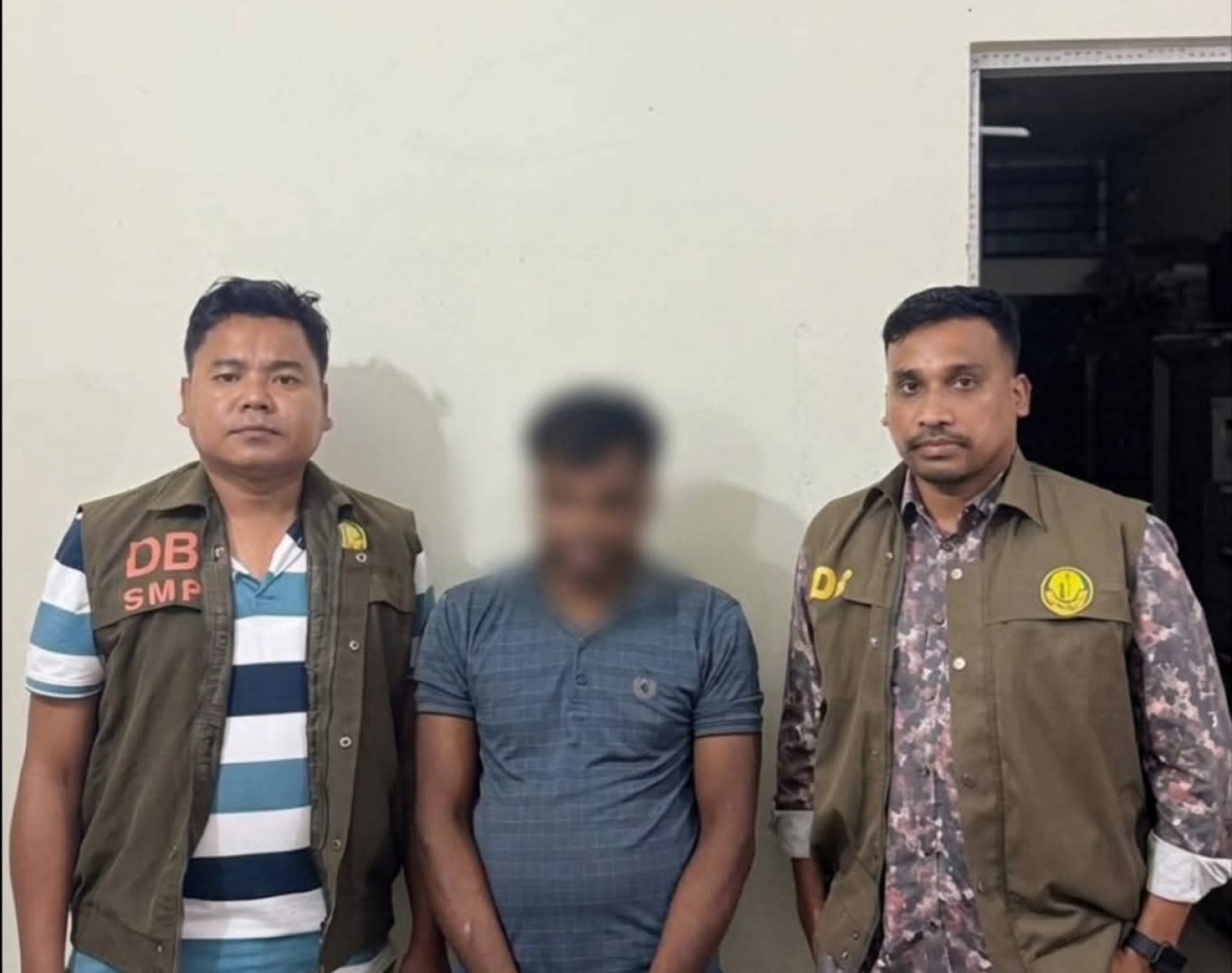 সিলেটে ডিবির অভিযানে ৫০ পিস ইয়াবাসহ গ্রেপ্তার ১