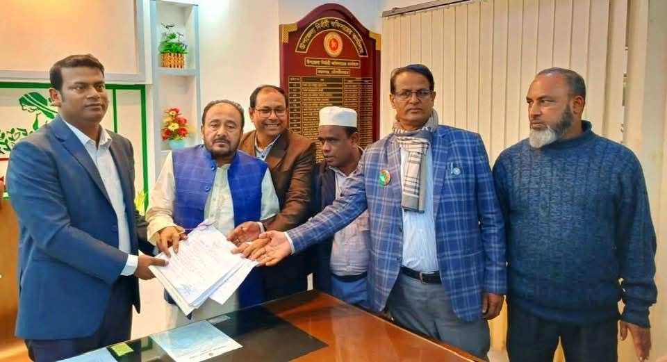 কমলগঞ্জে বিএনপি প্রার্থী মুজিবুর রহমানে মনোনয়নপত্র দাখিল
