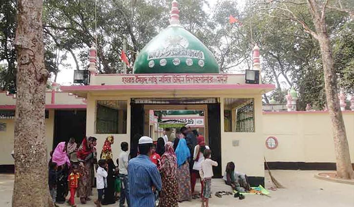 আগামী ১৪ জানুয়ারি থেকে শুরু হচ্ছে চুনারুঘাটে মুড়ারবন্দ দরবার শরীফে ৩ দিন ব্যাপী বার্ষিক ওরস