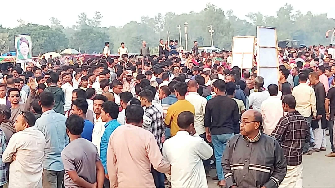 মান্দায় বিএনপির মনোনয়ন পুনর্বিবেচনার দাবিতে সড়ক অবরোধ ও বিক্ষোভ কর্মসূচি