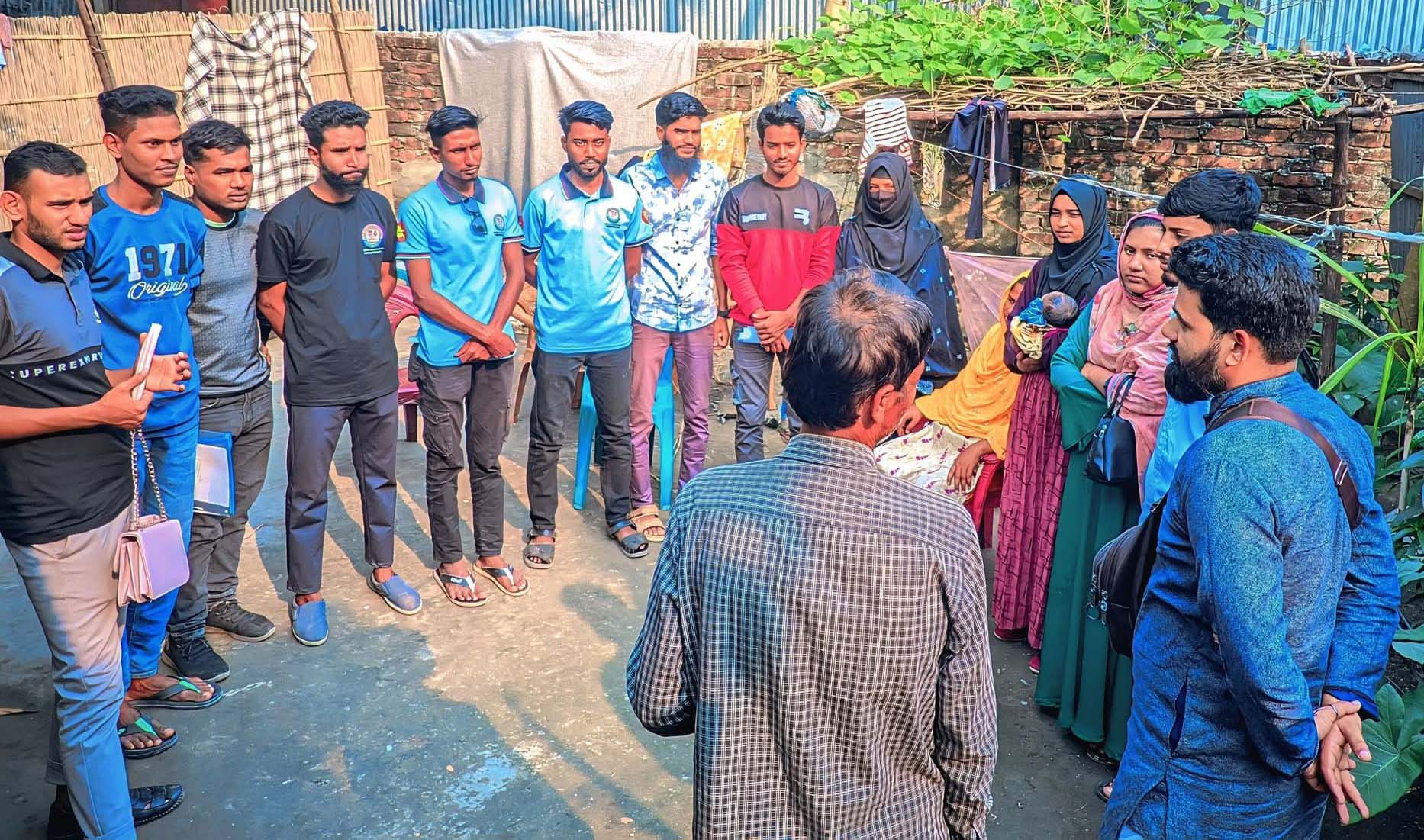 অসহায় এক গর্ভবতী মায়ের পাশে রক্তসৈনিক বাংলাদেশ ফাউন্ডেশন