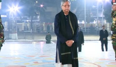 প্রথম প্রহরে শহীদ মিনারে রাষ্ট্রপতির শ্রদ্ধা