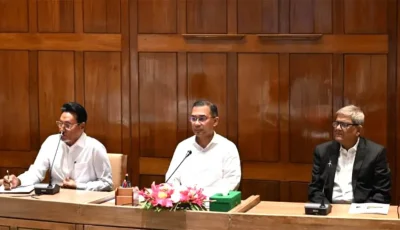 আচরণে ও বক্তব্যে শালীনতা বজায় রাখার নির্দেশ দিলেন প্রধানমন্ত্রী