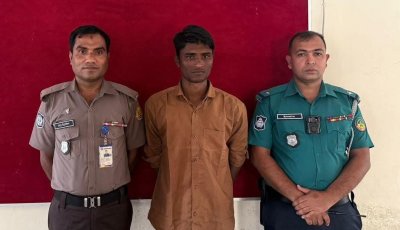 কোতোয়ালী মডেল থানা পুলিশের অভিযানে কুখ্যাত ছিনতাইকারী গ্রেফতার