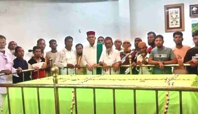 আধ্যত্মিক আবহে হজরত রকীব শাহের মাজারে গিলাফ প্রদান ও দোয়া মাহফিল
