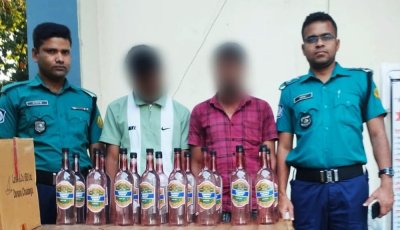 অটোরিকশায় মদ পাচার: সিলেটে অভিযানে ৮২ লিটার মদসহ আটক ২