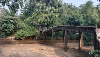 তিন দশকেও সংস্কার হয়নি লামাগ্রামের ভাঙা সেতু, ঝুঁকিতে সীমান্ত এলাকার হাজারো মানুষ