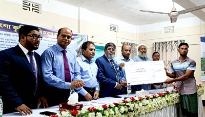 জৈন্তাপুরে সহজ শর্তে কৃষিঋণ পেলেন ৪০ কৃষক