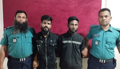 সিএনজিতে নগদ টাকা ছিনতাই, পুলিশের হাতে ধরা ২ জন