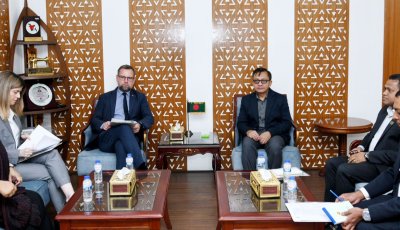 বাণিজ্যমন্ত্রী খন্দকার মুক্তাদিরের  সঙ্গে ডেনমার্কের রাষ্ট্রদূতের বৈঠক