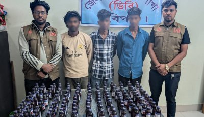 জৈন্তাপুরের দুই যুবকসহ ৩ জন আটক: ১৩৫ বোতল ইসকাফসহ ডিআই পিকআপ জব্দ