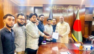 সিলেটে জুলাইয়ের গ্রাফিতি অপসারণ নিয়ে বিতর্ক: সিসিক প্রশাসকের কাছে ছাত্রশক্তির স্মারকলিপি, পুনরায় অঙ্কনের আশ্বাস