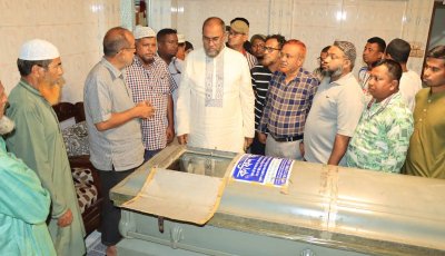 সিসিক কর্মী মোহাম্মদ মুফাচ্ছিরের অকাল মৃত্যু, শোকাহত পরিবারকে সান্ত্বনা জানালেন প্রশাসক