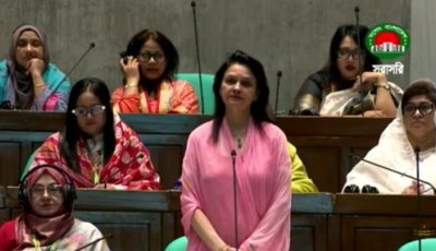 সংসদে ভাষার মিশ্র ব্যবহার, নারী এমপির বক্তব্যে নজর সামাজিক মাধ্যমের