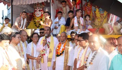 জগন্নাথ দেবের রথযাত্রা মহোৎসবে বাণিজ্যমন্ত্রী: বাংলাদেশ সাম্প্রদায়িক সম্প্রীতির উজ্জ্বল দৃষ্টান্ত