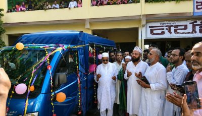 শিক্ষার্থীদের যাতায়াতে নর্থইস্ট বালাগঞ্জ কলেজ ও আব্দুল মতিন মহিলা একাডেমিকে লেগুনা উপহার