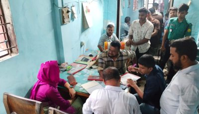 দক্ষিণ সুরমায় মোবাইল কোর্টের অভিযান, অস্বাস্থ্যকর পরিবেশে খাদ্য উৎপাদন; বেকারিকে ৪০ হাজার টাকা জরিমানা