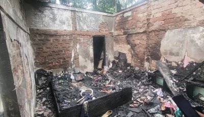 গোলাপগঞ্জে ভয়াবহ অগ্নিকাণ্ডে ৭ কক্ষের বাড়ি পুড়ে ছাই