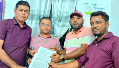 বালু নিয়ে লেখালেখির জের, শ্রীমঙ্গলে সংবাদকর্মীকে ট্রাকচাপা দেওয়ার অভিযোগ