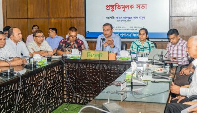সিলেটে দুর্গাপূজায় সর্বোচ্চ নিরাপত্তা, মণ্ডপে সিসিটিভি ও বিদ্যুতের নির্দেশ ডিসির
