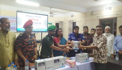 জৈন্তাপুরে দুর্গাপূজার প্রস্তুতি সভা: ২১ মণ্ডপে সিসি ক্যামেরা ও অনুদান বিতরণ