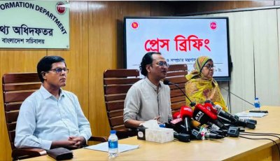 নিউইয়র্ক বিমানবন্দরে ড. ইউনূসকে হেনস্তার অভিযোগ, আইনি পদক্ষেপের কথা জানাল সরকার
