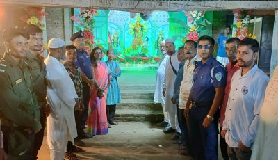 জৈন্তাপুরে ২১ পূজামণ্ডপে দুর্গোৎসব, নিরাপত্তা ও সম্প্রীতি নিশ্চিতে মাঠে ইউএনও সুনন্দা রায়