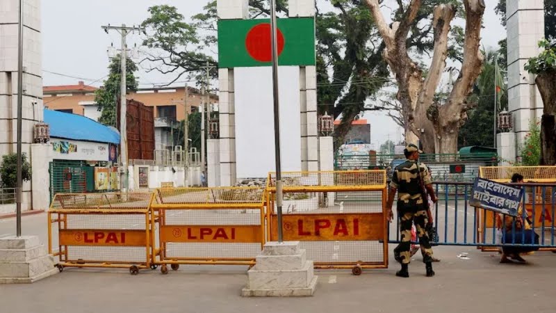 ভারতীয় পর্যটকদের ভিসা দেওয়া সীমিত করলো বাংলাদেশ 