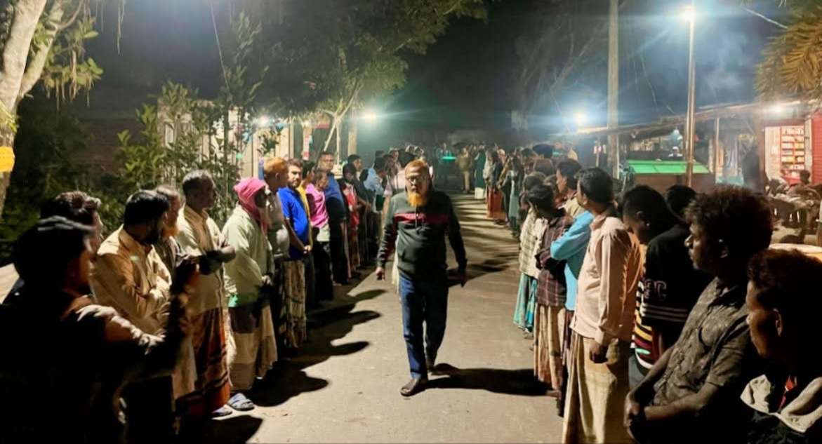 মান্দায় মনোনয়ন পুনর্বিবেচনার দাবিতে কাঁশোপাড়া ইউনিয়ন বিএনপি’র মানববন্ধন ও বিক্ষোভ সমাবেশ