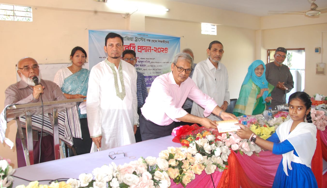শিক্ষার্থীদের নৈতিক মূল্যবোধ, দেশপ্রেম এবং সামাজিক দায়বদ্ধতাতে এগিয়ে আসতে হবে—–কবিরুজ্জামান ইয়াকুব