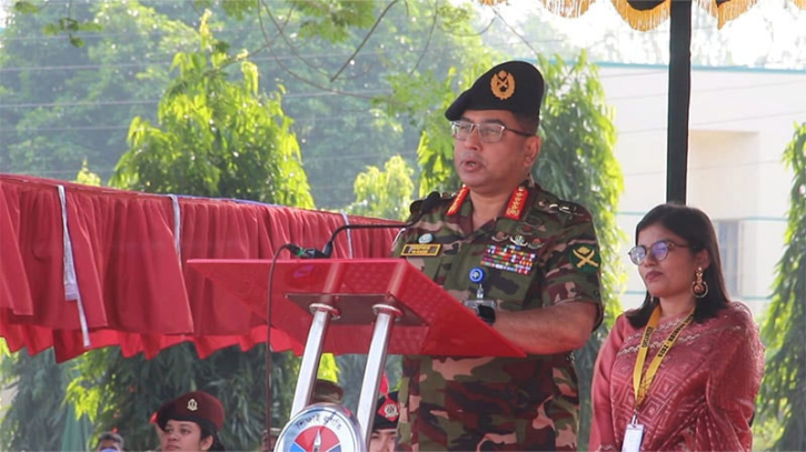 নারীদের বাদ দিয়ে দেশের উন্নয়ন চিন্তা করা ভুল: সেনাপ্রধান