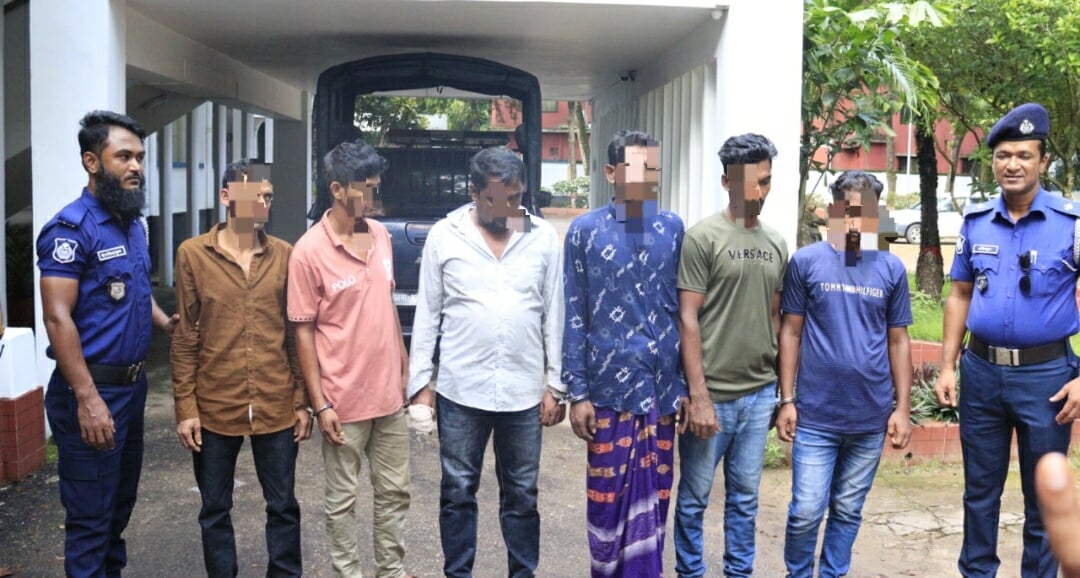 বড়লেখায় মন্দিরে চুরির ঘটনায় গ্রে প্তা র ৬, মালামাল উদ্ধার 