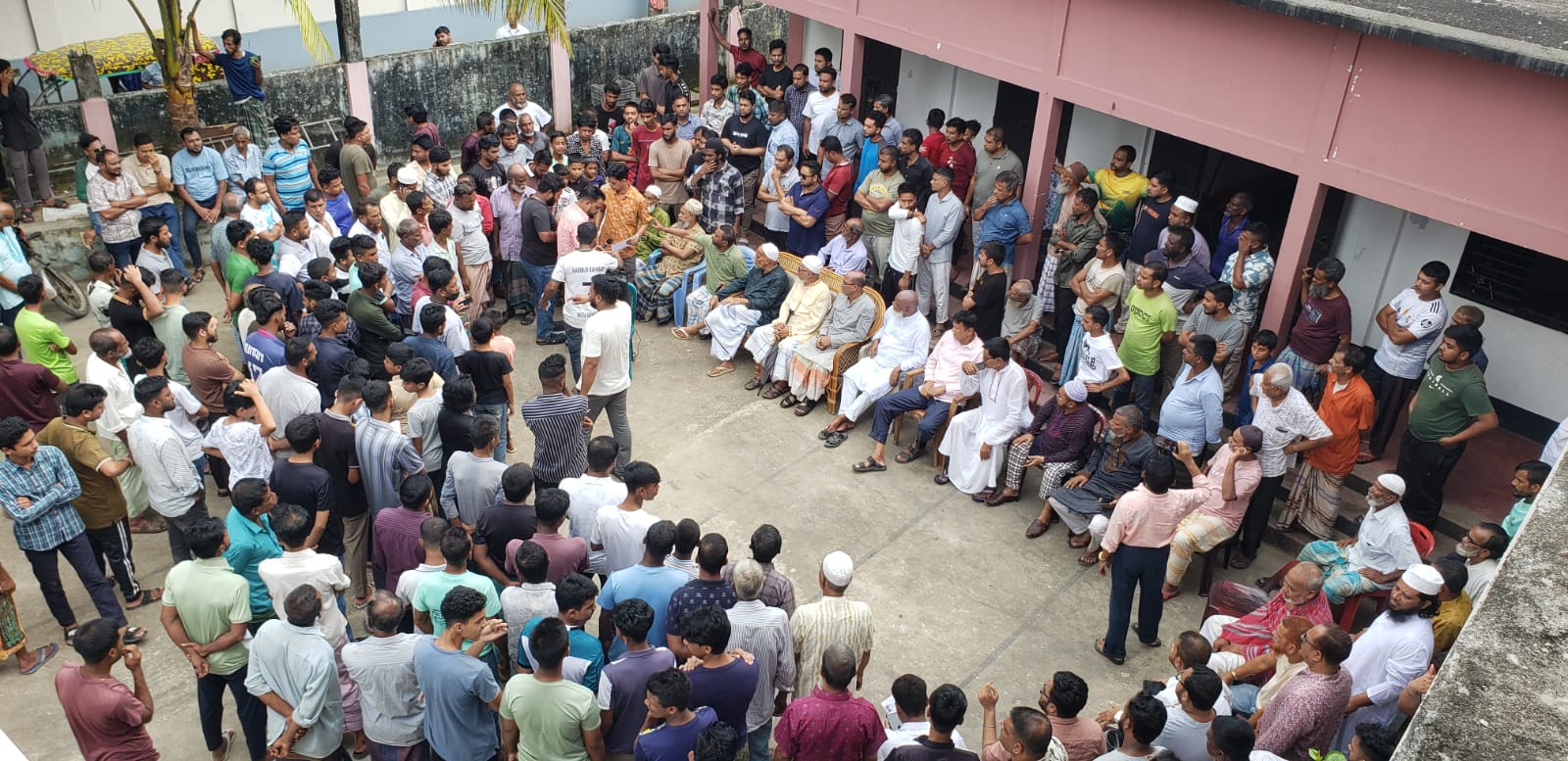 ছাতকে ভূমি নিয়ে ইউএনও এর একতরফা সিদ্ধান্তে জনমনে তীব্র ক্ষোভ