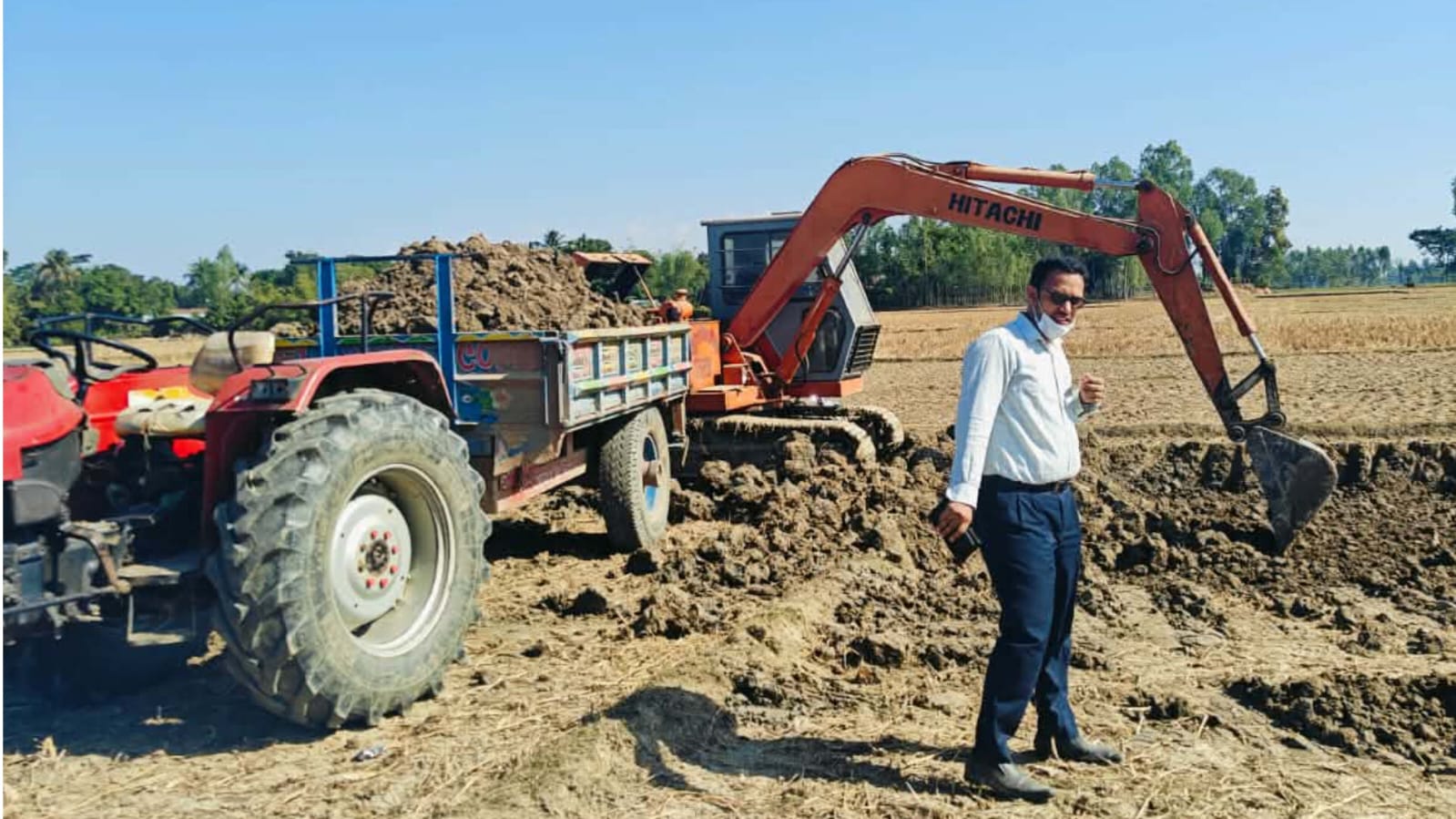 কৃষি জমি রক্ষায় নবীগঞ্জে অভিযান, অবৈধ মাটি কাটায় দেড় লখ  টাকা জরিমানা