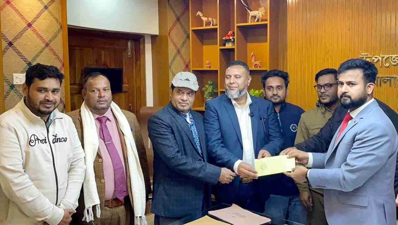 সিলেট-৩ আসনে মনোনয়নপত্র  জমা দিলেন স্বতন্ত্র প্রার্থী মইনুল বাকর