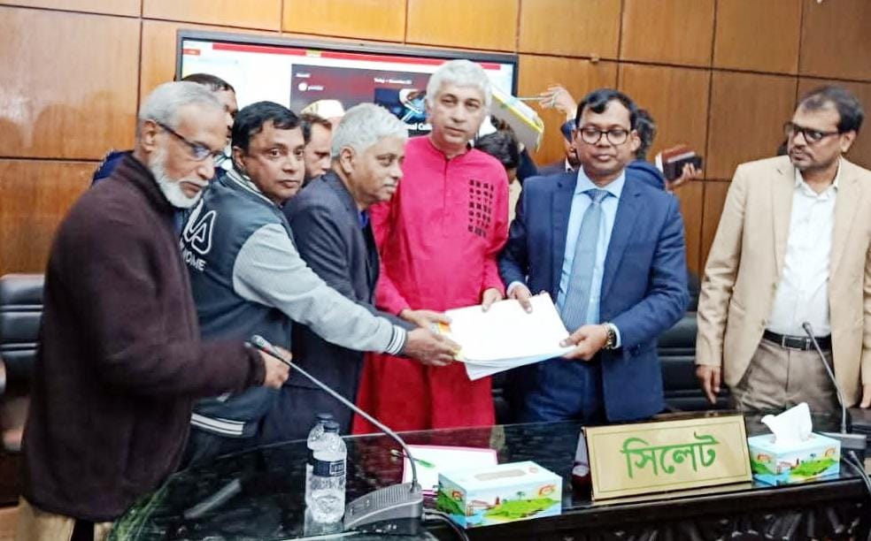 সিলেট-১ আসনে সিপিবি প্রার্থী এড. আনোয়ার  হোসেন সুমন’র মনোনয়ন পত্র জমা
