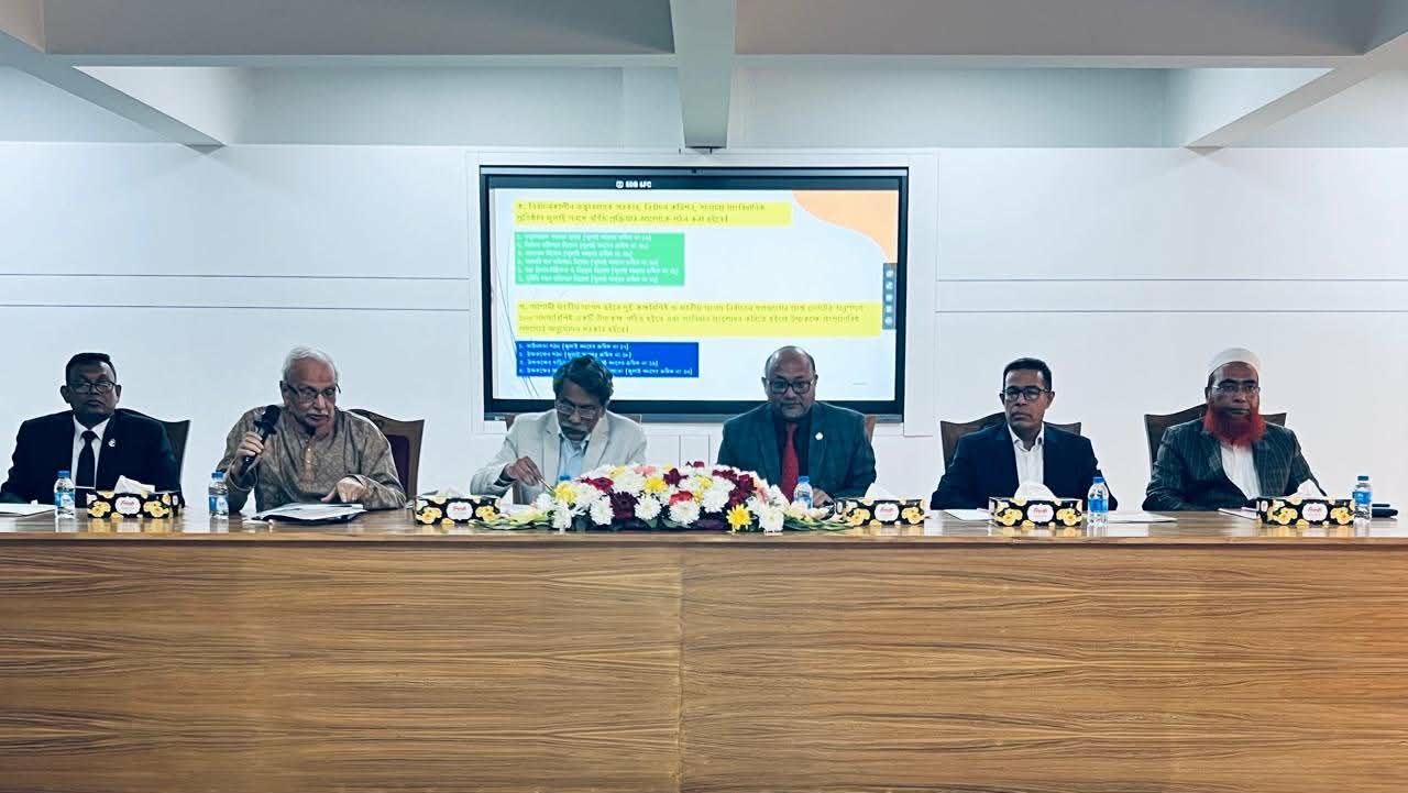 সরকারের ফ্যাসিস্ট হয়ে ওঠার পথ বন্ধ করতেই এই গণভোট- অধ্যাপক আলী রীয়াজ