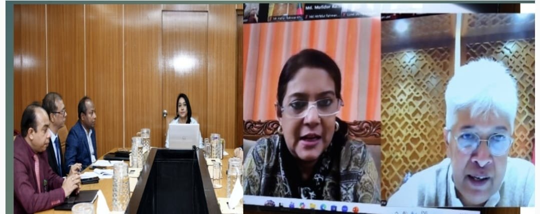 মাঠপর্যায়ে নির্বাচনের উদ্বুদ্ধকরণ প্রচার জোরদারে জেলা তথ্য অফিসারদের প্রতি তথ্য উপদেষ্টার নির্দেশ