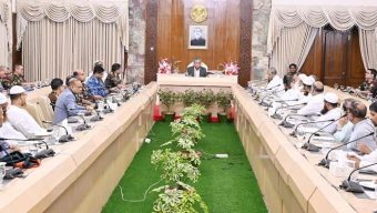 রাষ্ট্রপতির সাথে রাজনৈতিক দলের নেতৃবৃন্দ ও তিন বাহিনীর প্রধানগণের বৈঠক