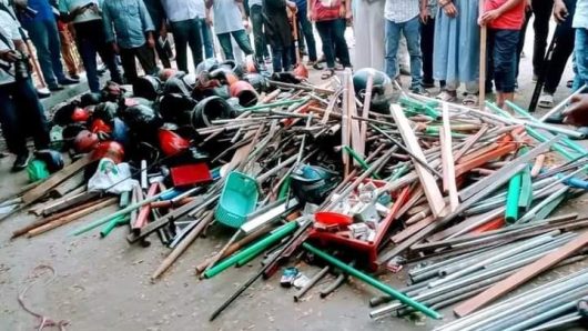 ঢাকা কলেজে অভিযান চালিয়ে বিপুল পরিমাণ অস্ত্র উদ্ধার