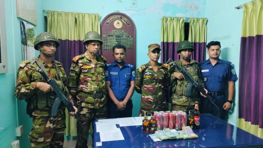 জৈন্তাপুরে যৌথ বাহিনীর অভিযানে মদ সহ নগদ টাকা উদ্ধার