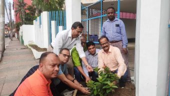 সুগন্ধা নার্সারির উদ্যোগে, সিলেট প্রেসক্লাব ভবন প্রাঙ্গণের সৌন্দর্য বর্ধনে ফুলের চারা ও বৃক্ষ রোপন 