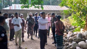 সীমান্তে টাস্কফোর্সের অভিযানে কোটি টাকার পাথর জ ব্দ