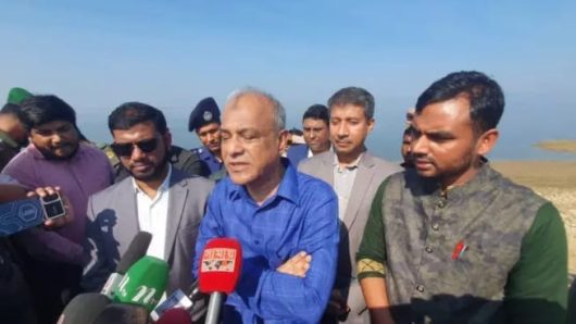 ছাত্রদের কঠোর হয়ে দমন করতে চাই না: সিলেটে স্বরাষ্ট্র উপদেষ্টা