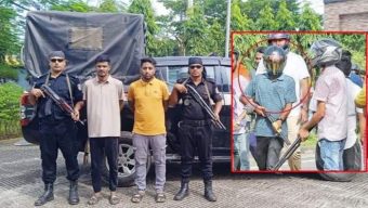 শুটার আনসার ও তার সহযোগী র‍্যাবের হাতে গ্রেফতার