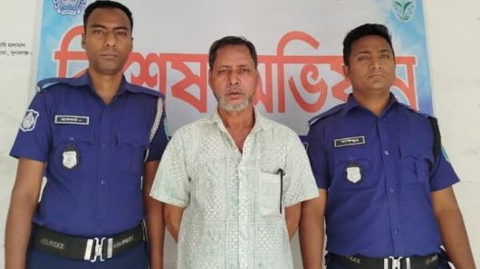 ছাতকে থানা পুলিশের ডেভিল হান্ট অভিযানে সিমেন্ট ফ্যাক্টরির সিবিএ’র সাবেক সভাপতি গ্রেফতার  